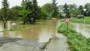 23.08.2021 04:00 Potężne ulewy nad Polską. Miejscami spadło już prawie 100 mm deszczu. Dochodzi do podtopień [RADAR]