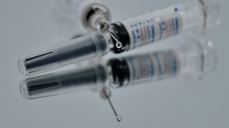 Obiecujące testy szczepionek na koronawirusa. Pierwsze dawki już wkrótce?