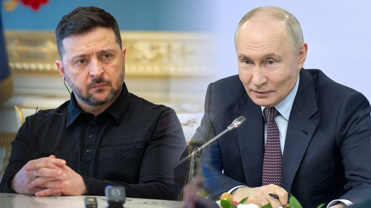 Wołodymyr Zełenski siedzi po lewej, ubrany w czarną koszulę. Władimir Putin siedzi po prawej, ubrany w garnitur. Obaj mężczyźni siedzą przy stole.