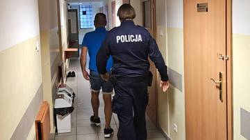 Buszował po mieszkaniu sąsiada. Wyniósł cenne złote monety