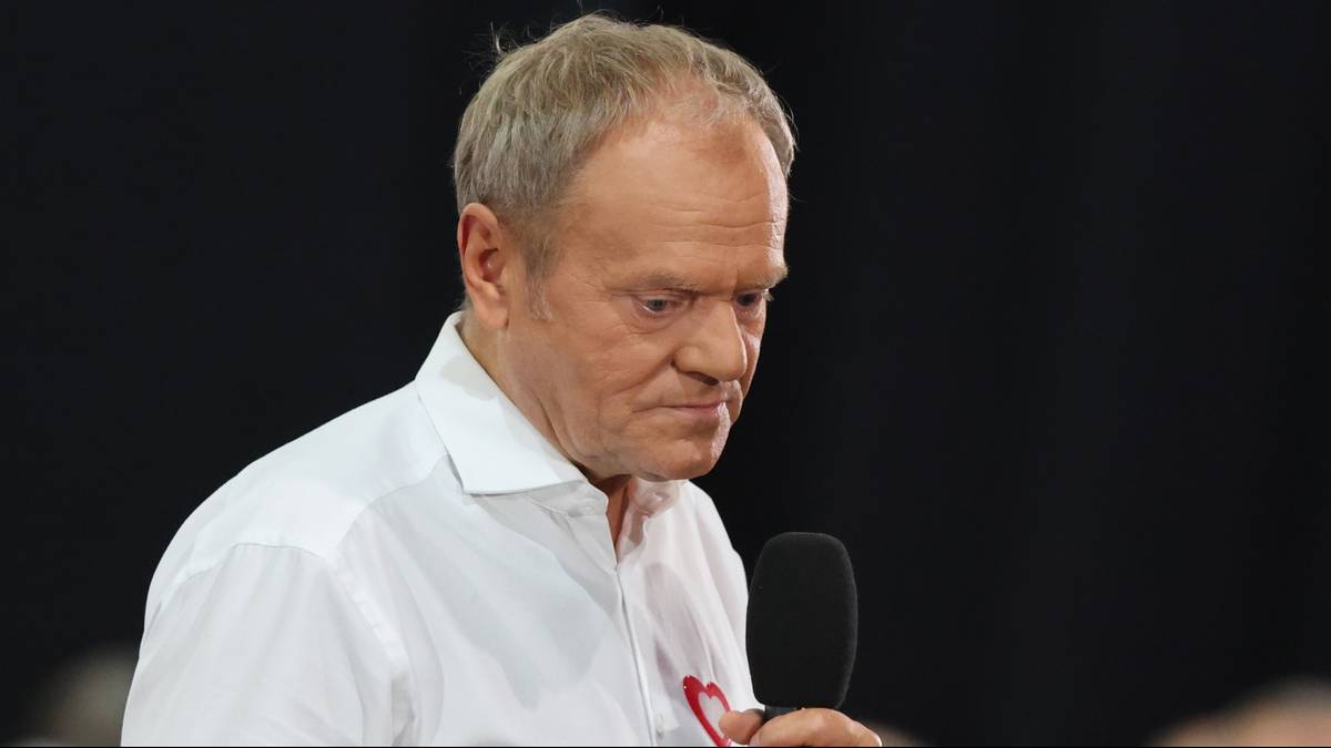 Problemy premiera Donalda Tuska. Ponad połowa ankietowanych chce jednego