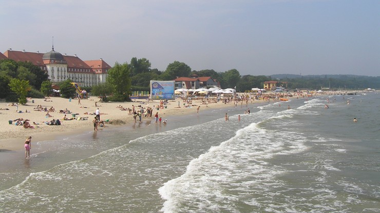 Policja szuka opiekunów i chłopca, który miał zostać wykorzystany seksualnie na plaży w Sopocie