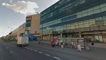 Atak nożownika na warszawskiej Pradze. Trwa obława