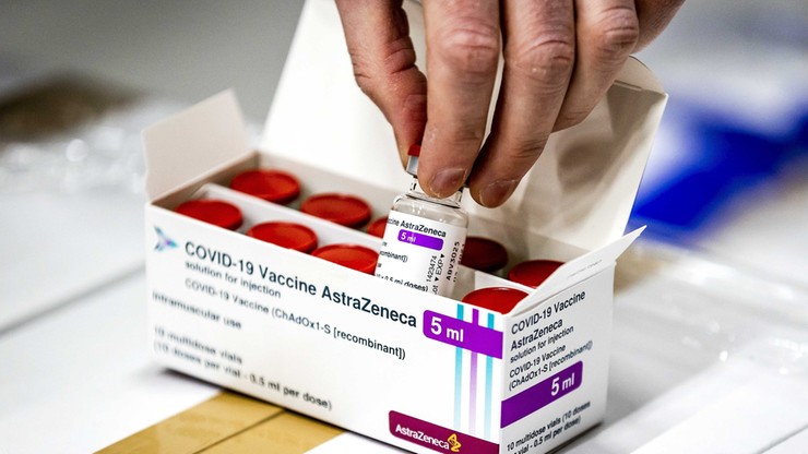 Kuczmierowski: do Polski w piątek trafiło 65 tys. szczepionek AstryZeneki