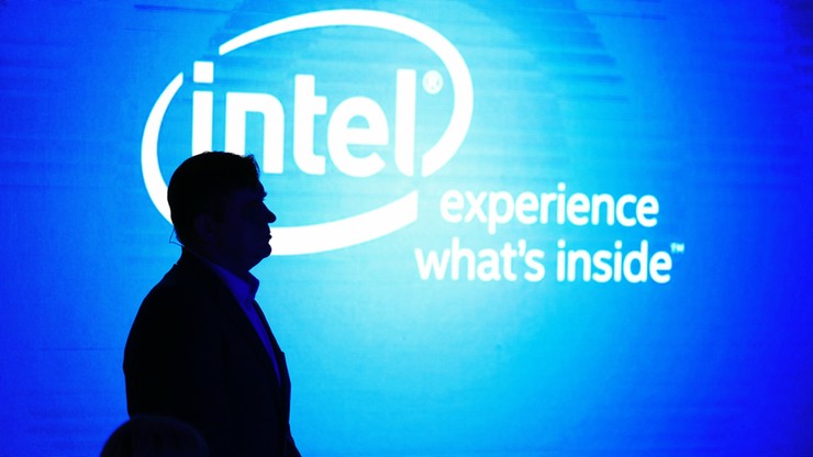 Wojna w Ukrainie. Intel zawiesza działalność w Rosji