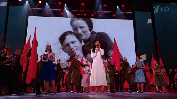 Bonnie i Clyde na koncercie rosyjskiej propagandy