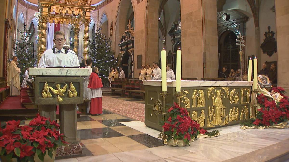 To nabożeństwo różni się od zwykłej mszy. Każdy katolik powinien wiedzieć, dlaczego 