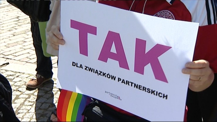 Projekt ustawy o związkach partnerskich w Sejmie. "Cieszę się jako polityk, gej i obywatel"