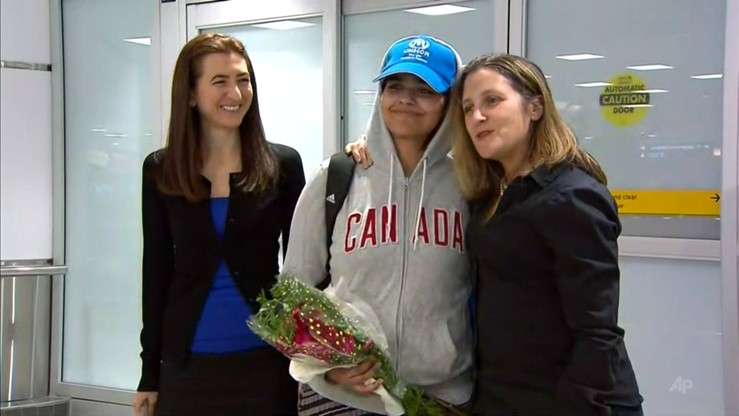 Saudyjka, która uciekła z domu, została przywitana na lotnisku w Kanadzie