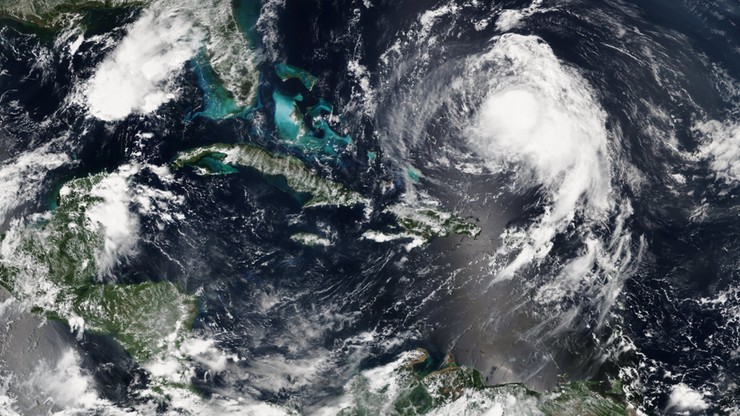 Burza tropikalna Jose nad Atlantykiem przekształciła się w huragan