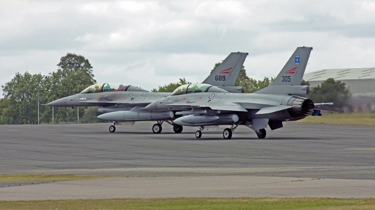 Norweski F-16 ostrzelał własną wieżę kontrolną. Nie po raz pierwszy