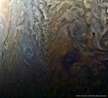 Nowe zdjęcia Jowisza. Przetworzyli je internauci