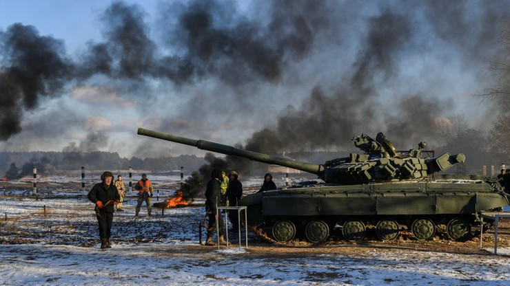 W części obwodów Ukrainy oficjalnie zaczął obowiązywać stan wojenny