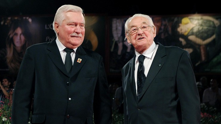 "Niedługo się spotkamy, spakowany jestem już" - powiedział Lech Wałęsa po śmierci Wajdy