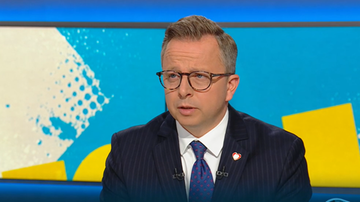 Europoseł KO o wynikach sondażu dla Polsat News. "Efekt Czarnka działa"