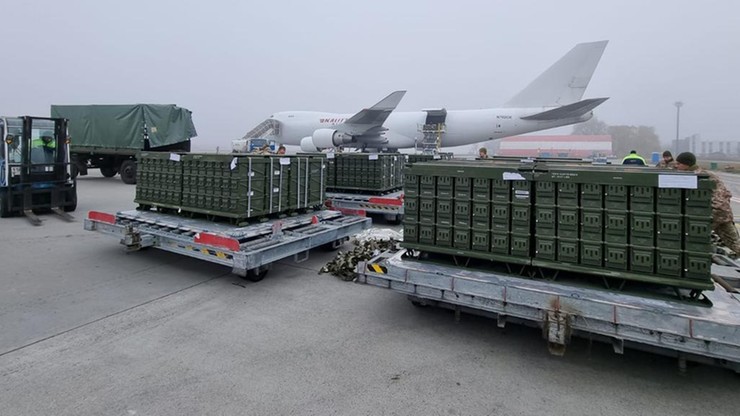 Ukraina. 80 ton amunicji z USA w Kijowie. "Deklaracja zaangażowania"