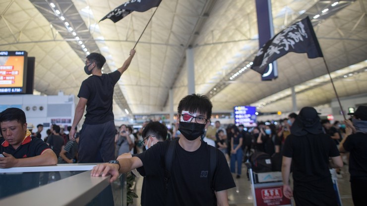 Masowe protesty w Hongkongu. Policja oskarżana jest o sabotaż