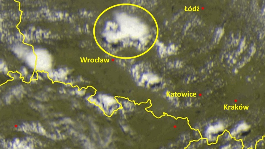 Zdjęcie satelitarne Polski w dniu 13 czerwca 2020 o godzinie 13:20. Dane: Sat24.com / Eumetsat.