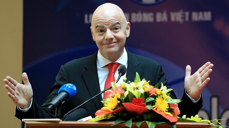 Prezydent FIFA: Przerażają mnie kwoty transferowe. To idzie w niebezpiecznym kierunku