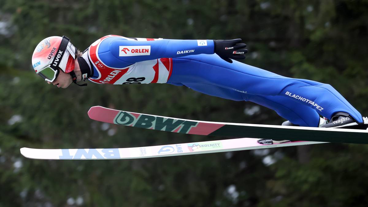 Polski skoczek tuż za podium! Zabrakło naprawdę niewiele