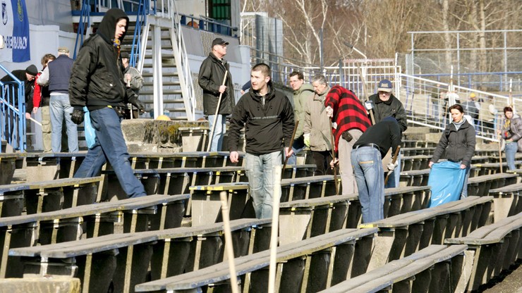 Kibice niemieckiego czwartoligowca kupili ponad 180 tys. biletów, by wspomóc klub