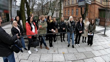 Dziesiątki poszkodowanych kursantek. Szkoła kosmetologii zamknięta