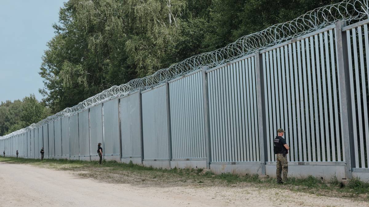 "Granica polsko-białoruska nie jest bramą do Europy". Ruszyła kampania informacyjna rządu
