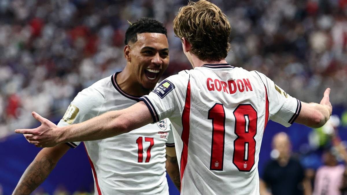 Chelsea sign Morgan Rogers for £117m — record fee for a British player