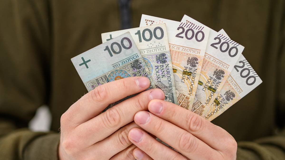Do końca zostało kilka tygodni. Rodzice, którzy zwlekają z 800 plus, stracą pieniądze