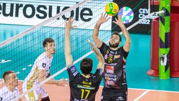 Legendarny siatkarz zadebiutował w polskim klubie! "On już tu jest i zaczyna czarować"