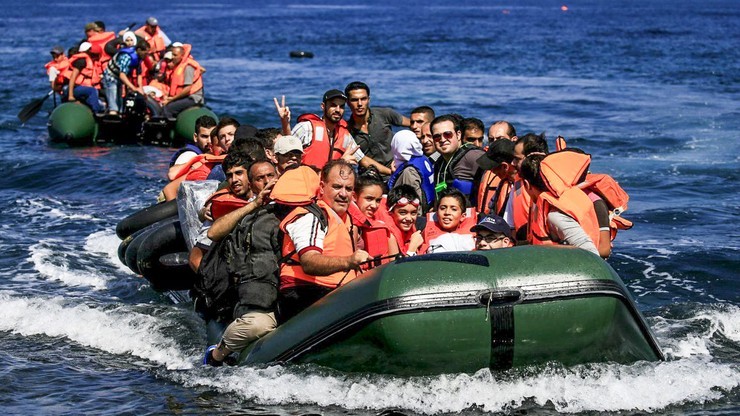 IOM: ponad 100 tys. migrantów przybyło od stycznia morzem do Europy