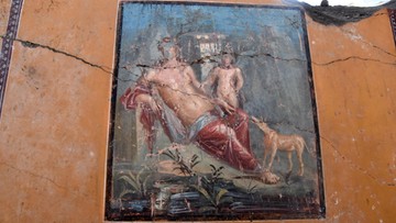 Nadzwyczajne znalezisko w Pompejach. Fresk przedstawia Narcyza przeglądającego się w wodzie