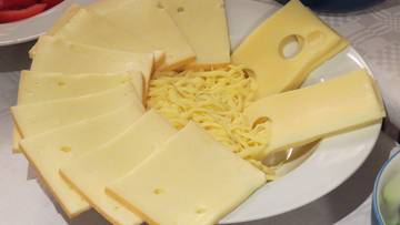 Ser z popularnej sieci wycofany ze sprzedaży. Ostrzeżenie GIS