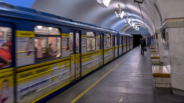 Ukraina. Strzelanina w metrze przez nieprawidłowe noszenie maseczek