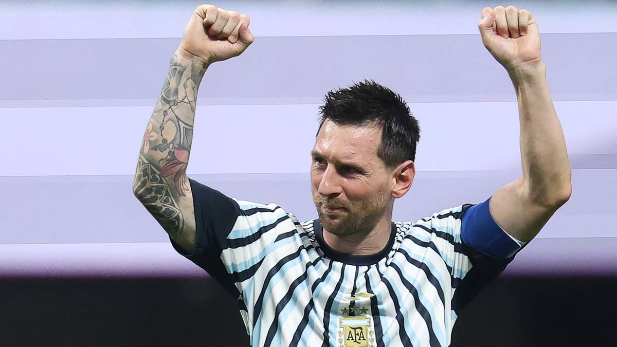 Messi scores his 125th international goal, closing in on Ronaldo's record