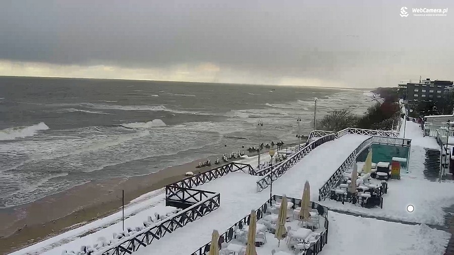 Zimowe krajobrazy na plaży w Mielnie. Fot. Webcamera.pl