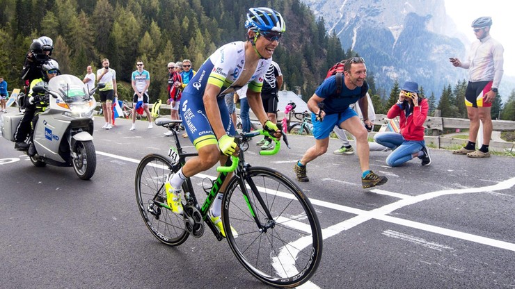 Giro d'Italia: Chaves nowym liderem, awans Majki!
