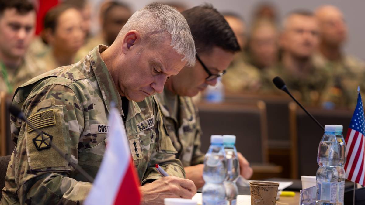 Jego jednostki stacjonują w Polsce. Generał USA nagle odwołany