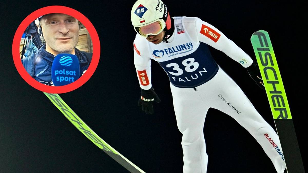 Skoczek narciarski w białym kombinezonie z numerem 38, w trakcie skoku, obok zdjęcie dziennikarza Polsat Sport.