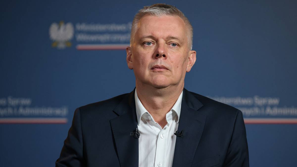 Patrole obywatelskie na granicy. Tomasz Siemoniak: Służby mają działać twardo