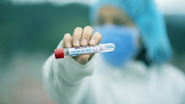 Holandia. Darmowe testy na obecność koronawirusa dla wyjeżdżających na wakacje