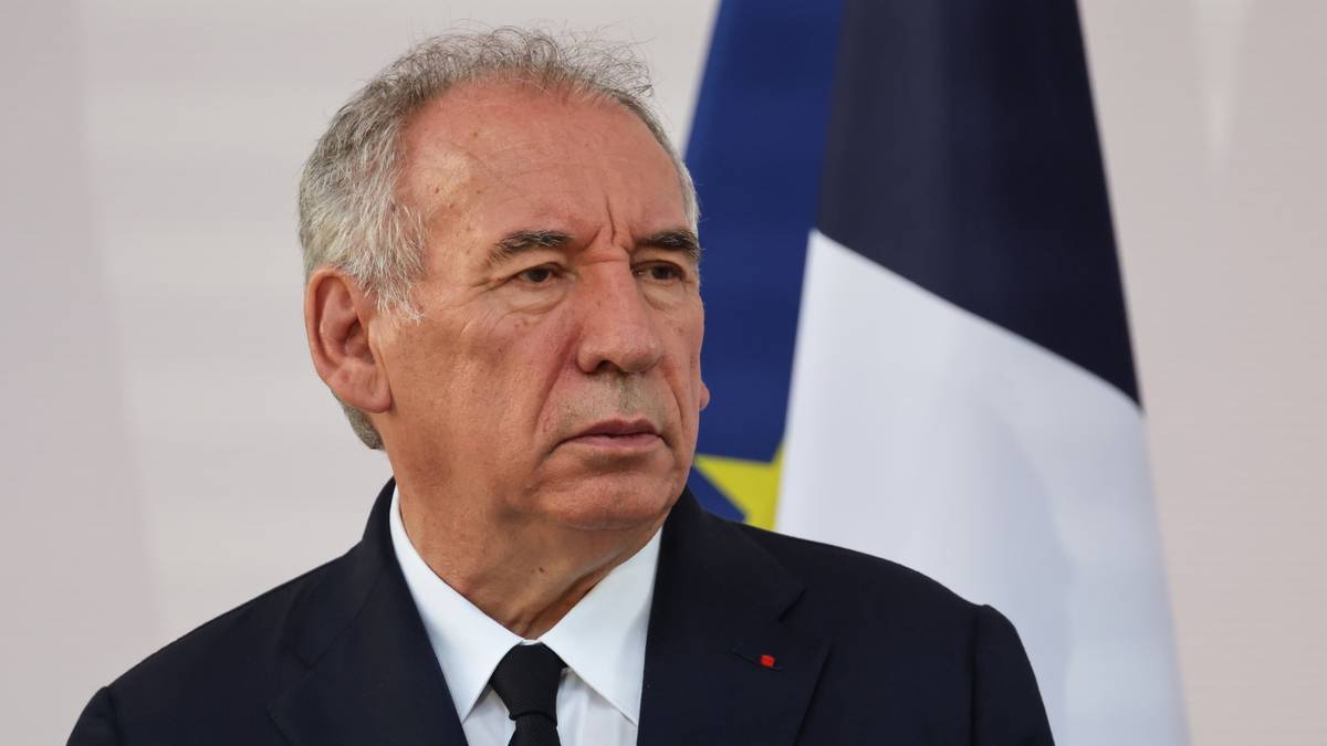 Zaskakujący pomysł władz Francji. Cięcia choćby w kalendarzu świąt