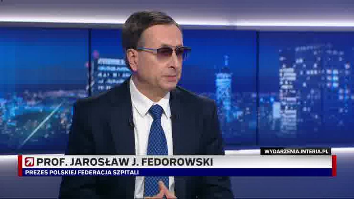 Profesor Jarosław Fedorowski, Prezes Polskiej Federacji Szpitali, w garniturze i krawacie, w okularach.