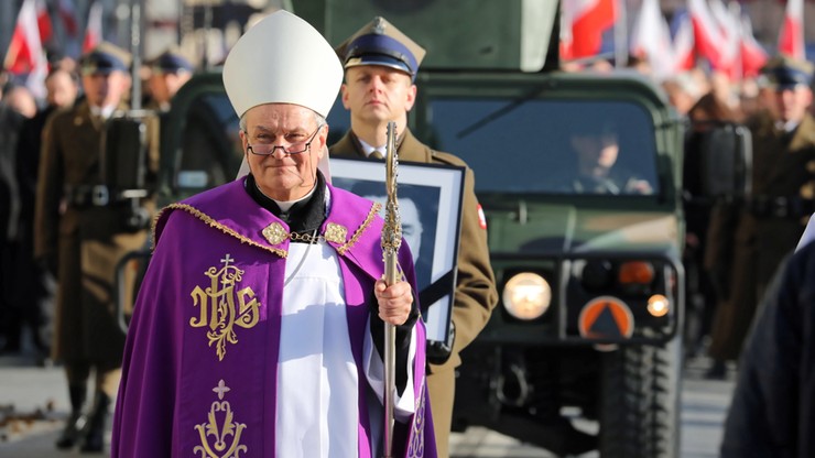 Bp Janocha: Olszewski apelował o pojednanie, by rządzący i opozycja normalnie rozmawiali