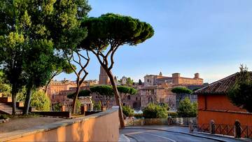 Historyczny gmach w Rzymie na sprzedaż. Mieszkał w nim ks. Karol Wojtyła