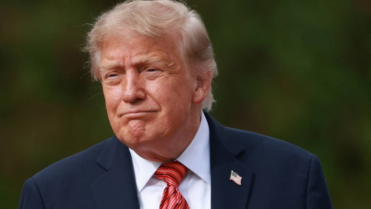 Trump wzywa Ukrainę do zaprzestania ataków na Rosję. "Musi przestać"
