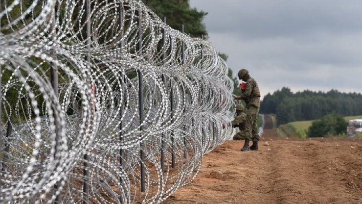 Mieli niszczyć zasieki na granicy z Białorusią. Prokuratura wnioskuje o areszt
