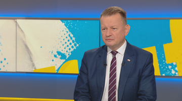 "Nie ma tam pokory". Błaszczak uderza w Morawieckiego