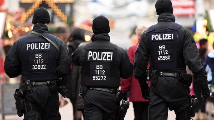 Przed Sylwestrem austriacka policja rozda kobietom alarmy kieszonkowe
