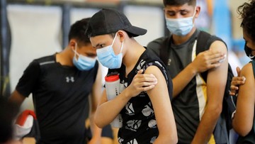 Szwecja: białe plamy na mapach szczepień. To dzielnice imigrantów